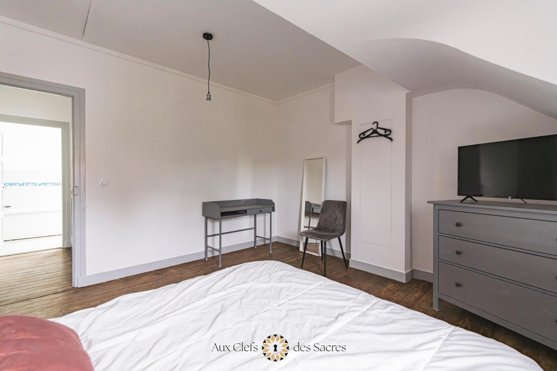 Maison De Ville Avec Cour Place Luton 랭스 외부 사진